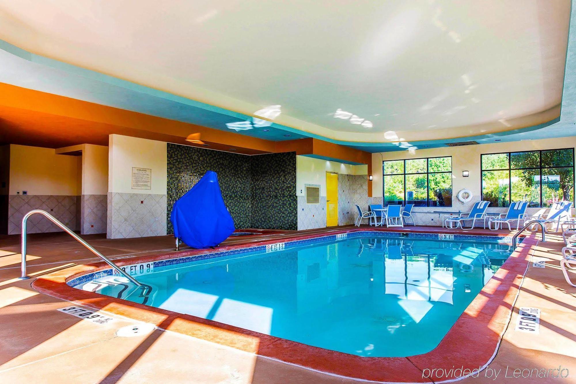 Hotels In Stockbridge, GA With Indoor Pools  Holiday Inn & Suites  Stockbridge/Atlanta I-75